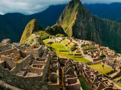 Encantos del Peru